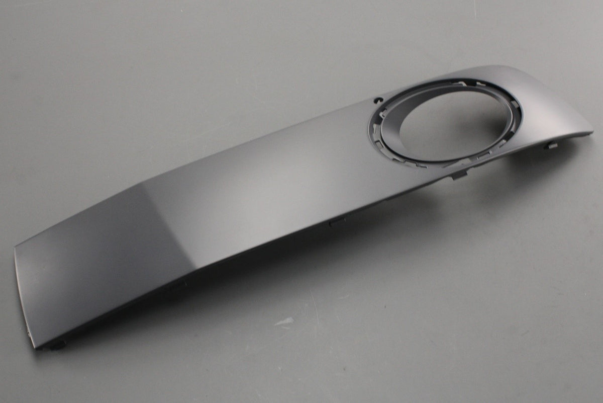 VW Transporter T5.1 front fog light trim (right) 7E5807490E GRU, view 1