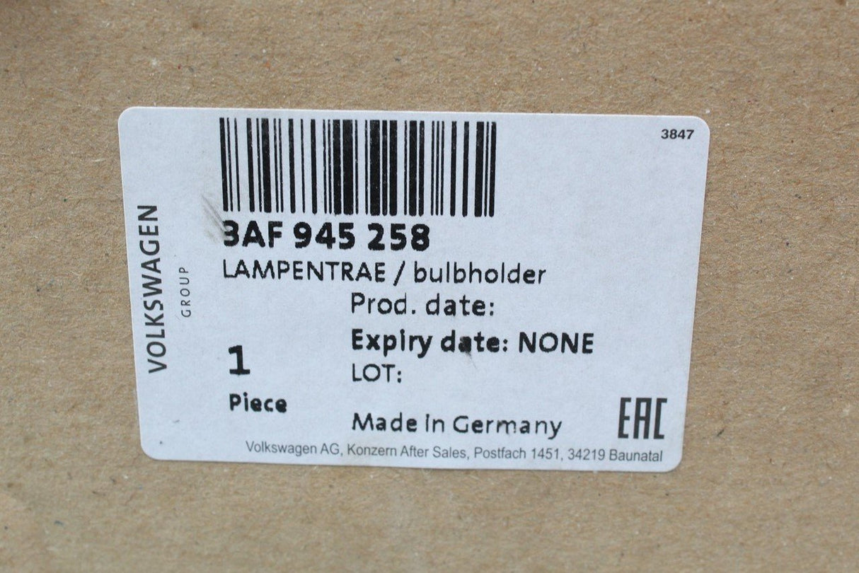 VW Passat B7 2011-15 right outer rear light bulb holder 3AF945258