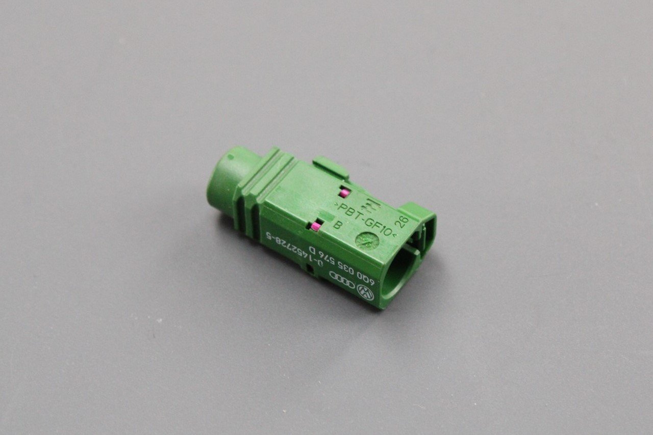 VW Arteon 2017-on a-piller c-pillar female aerial connector
