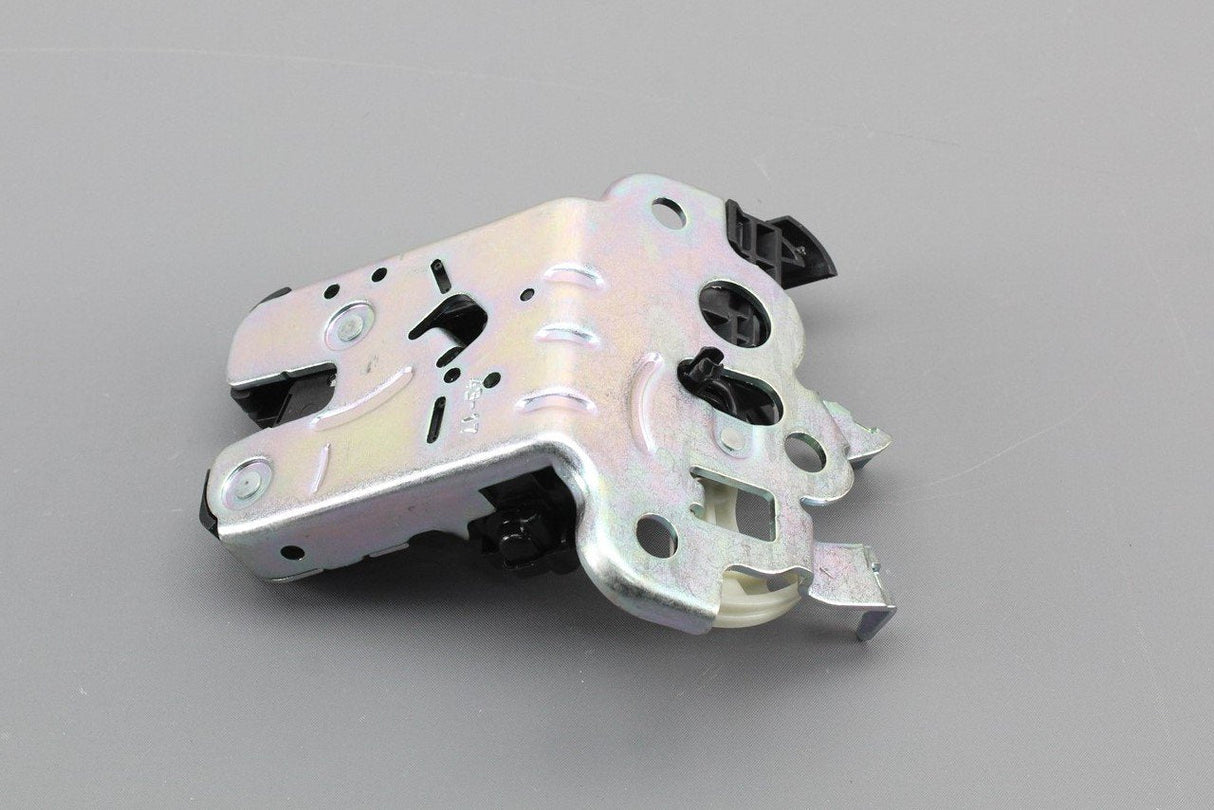 Audi A3 TT A5 A6 A7 Q3 Q5 Q7 RS3 RS6 RS7 Boot lid latch lock 8R0827505A