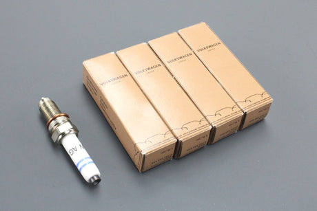 VW Golf T-Roc Audi A3 Skoda SEAT 1.4 TSI spark plug set (x4) 04E905612C