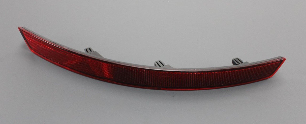 Skoda Superb 2015-on rear bumper reflector (left) 3V5945105