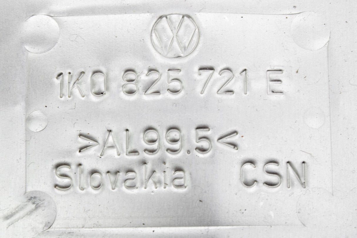 VW Golf MK5 MK6 Audi Skoda SEAT centre silencer heat shield 1K0825721E