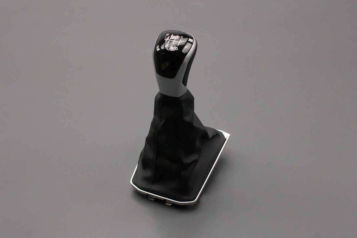 VW Tiguan 2016-2024 6-speed manual gear knob & gaiter 5NC711113C POV