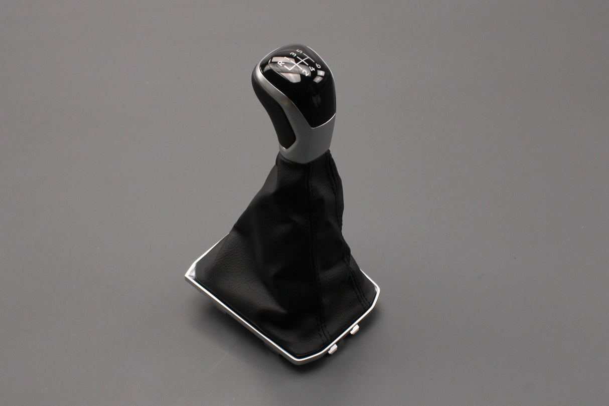 VW Tiguan 2016-2024 6-speed manual gear knob & gaiter 5NC711113C POV