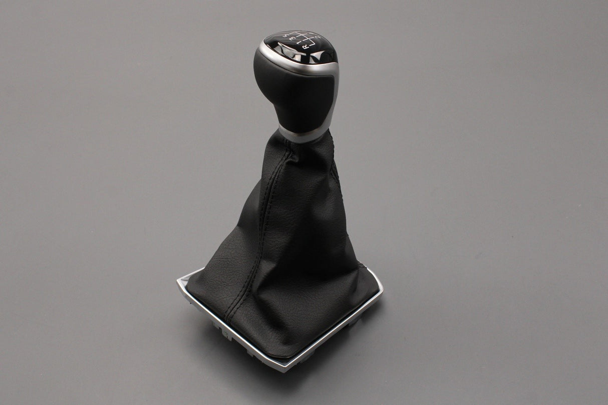 VW Tiguan 2016-2024 6-speed manual gear knob & gaiter 5NC711113C POV