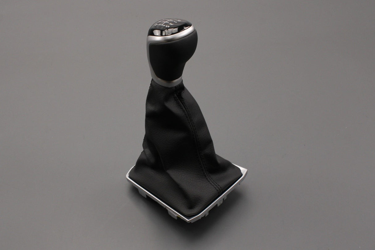 VW Tiguan 2016-2024 6-speed manual gear knob & gaiter 5NC711113C POV