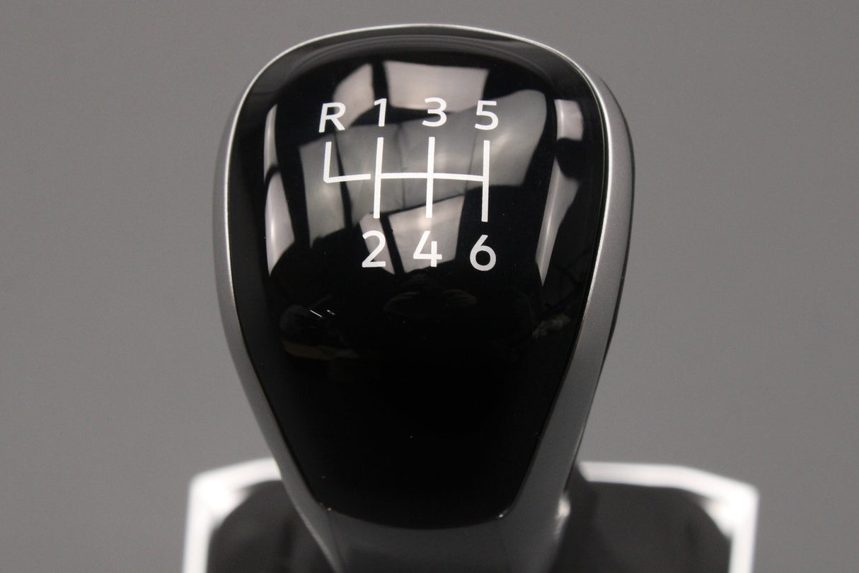VW Tiguan 2016-2024 6-speed manual gear knob & gaiter 5NC711113C POV