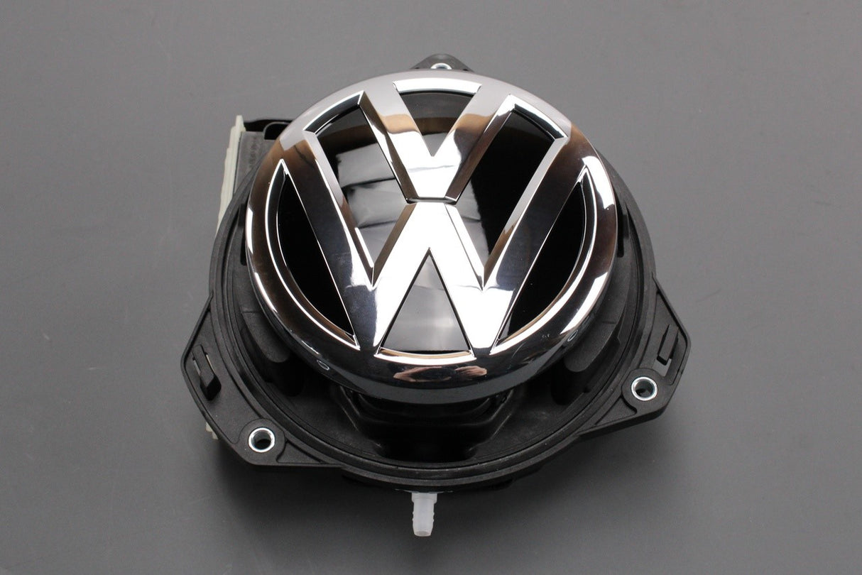 VW T-Roc 18-on boot lid release badge w/ reversing camera 2GA827469E FOD