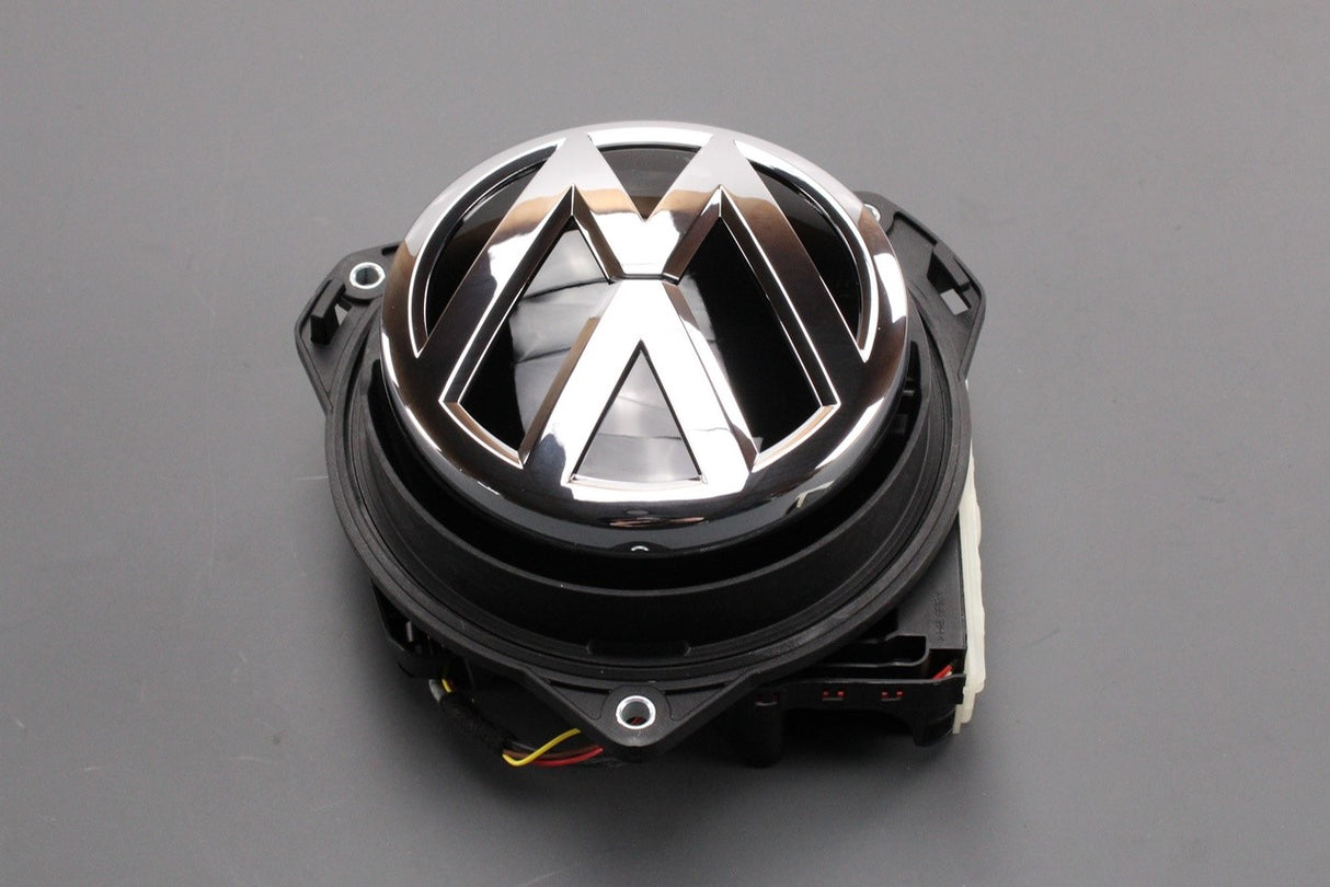 VW T-Roc 18-on boot lid release badge w/ reversing camera 2GA827469E FOD