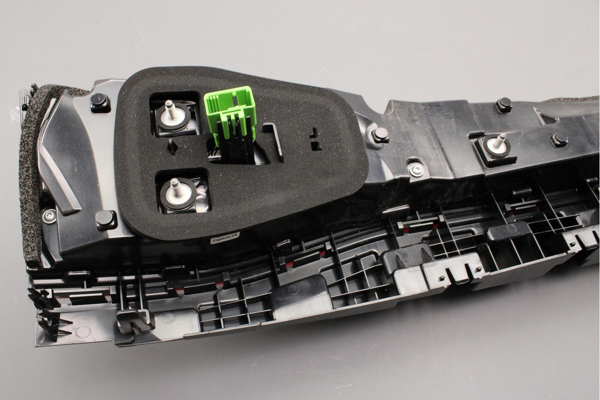 VW Touareg 2018-on LED tail light (rear centre) 760945307E