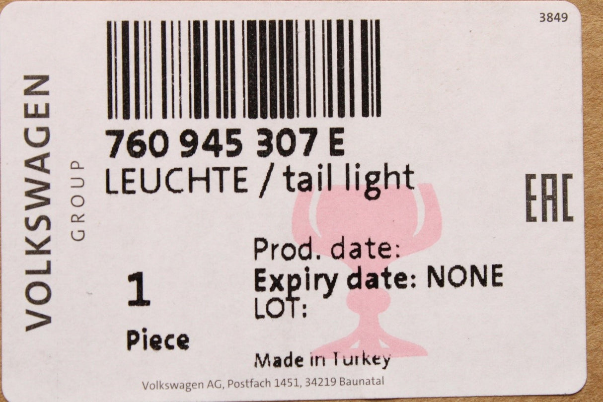 VW Touareg 2018-on LED tail light (rear centre) 760945307E