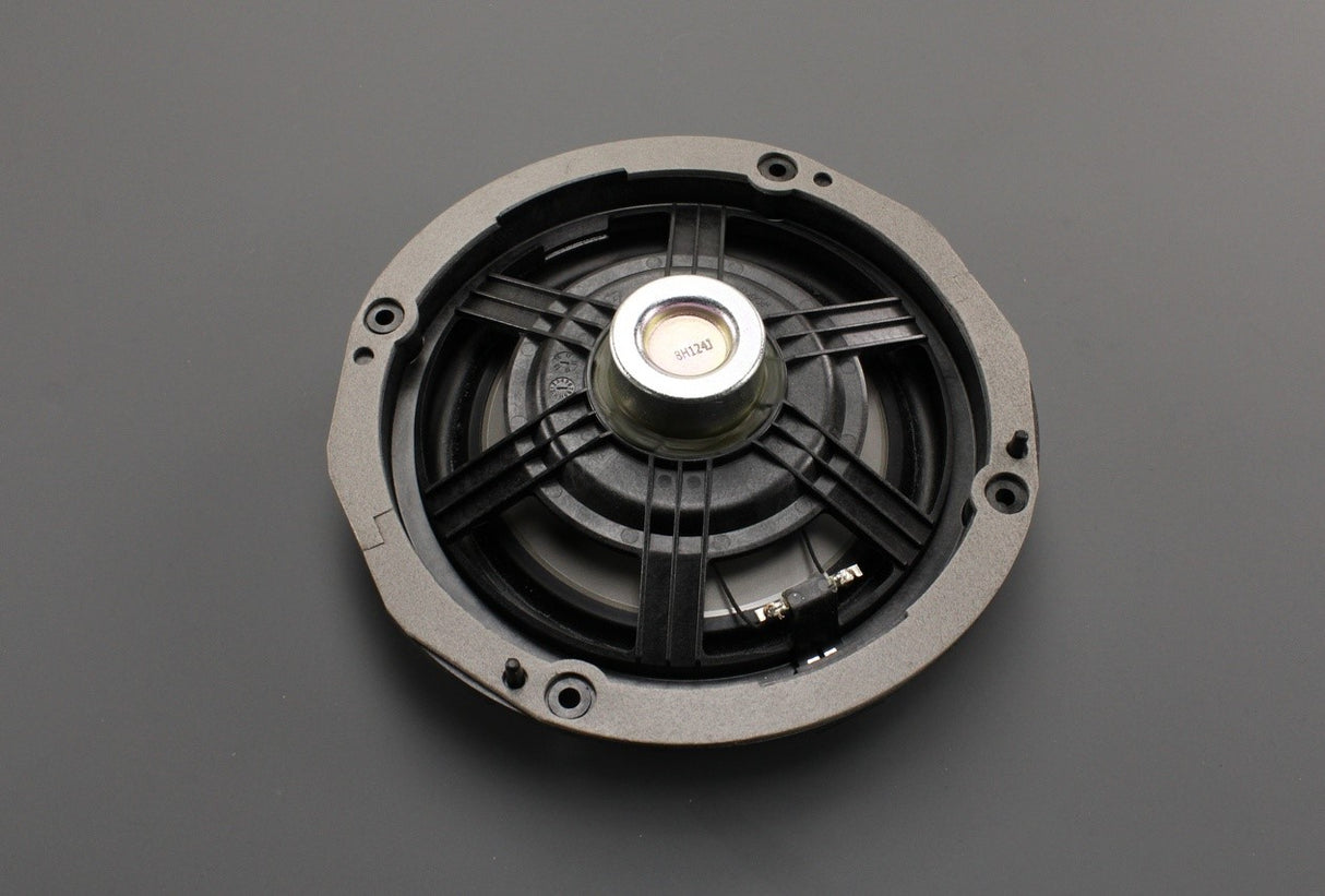 Audi A1 S1 A8 S8 2010-2017 BOSE mid-range bass speaker (door) 8X0035415B