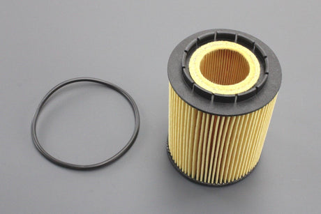 VW Golf MK3 VR6 Touareg 3.2 Audi Q7 3.6 A8 4.2 oil filter 021115562A