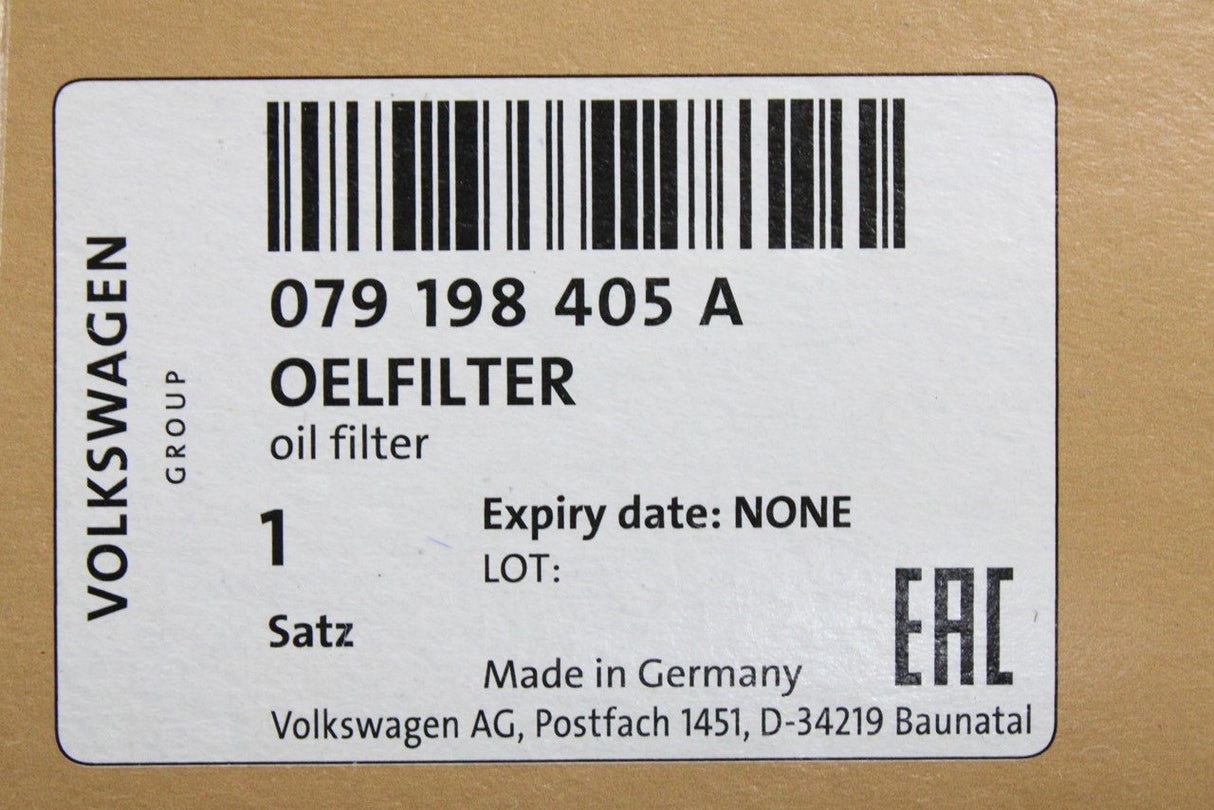 Audi A4 S4 A6 A8 4.2 V8 oil filter element 079198405A