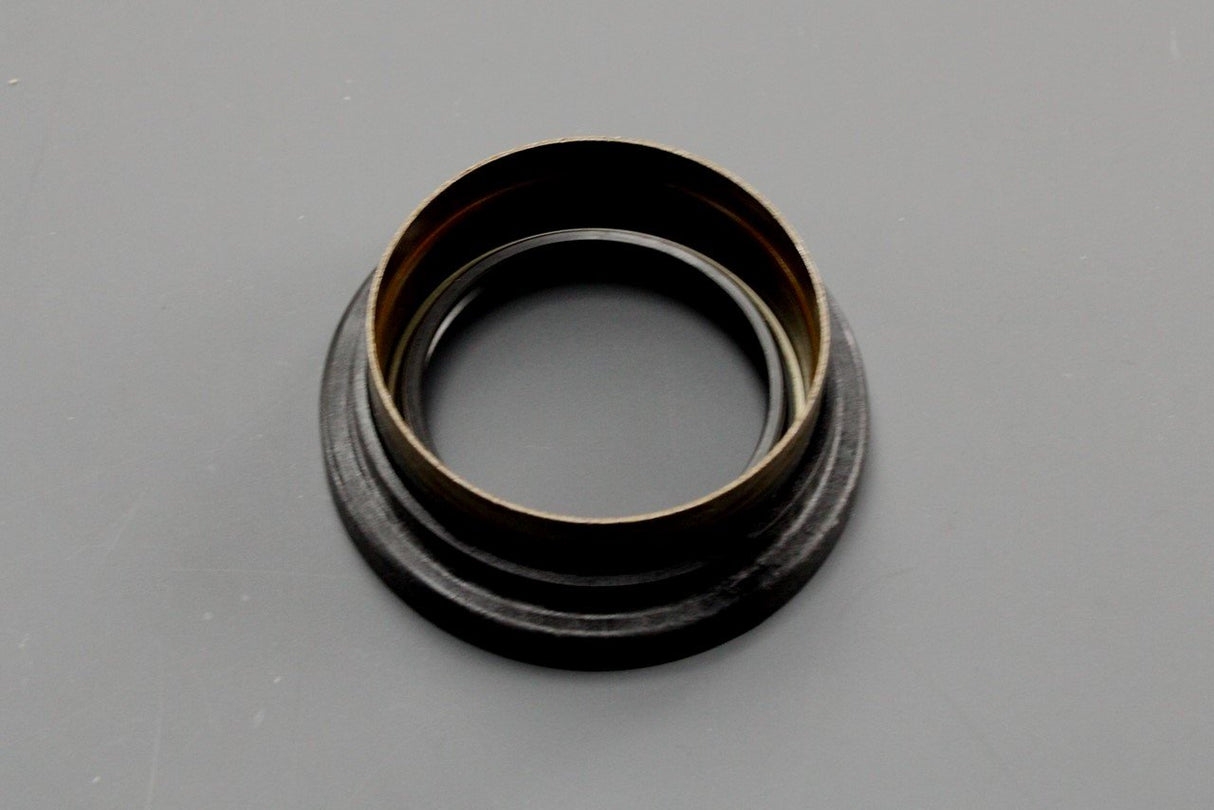 VW Audi Skoda SEAT differential shaft oil seal (right) 02J409528C