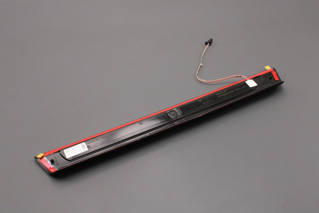 Audi Q7 e-Tron 2016-on illuminated door sill trim strip (front right) 4M0947406A