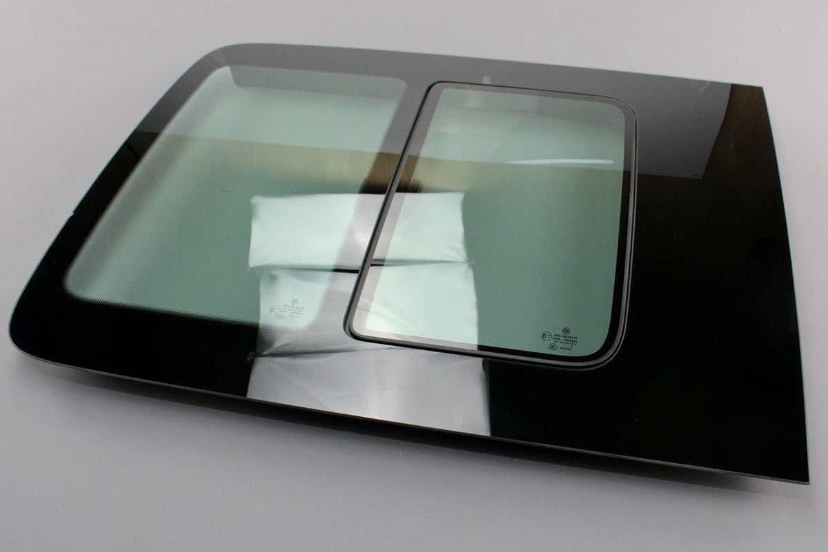 VW Caddy Maxi 2016-21 side sliding window glass (left) 2K5847757ATNVB, view 1