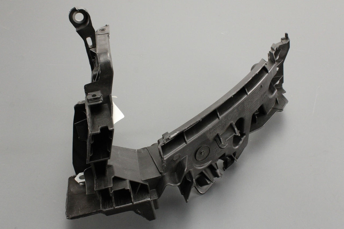 Audi Q5 2009-17 headlight bracket guide (left) 8R0805607B, view 1