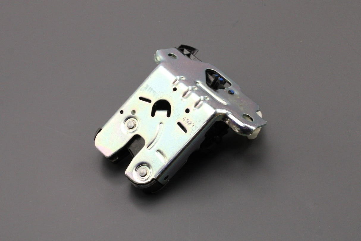 VW ID.4 Passat Audi Skoda Enyaq Superb 2021-on boot lid latch 89A827505