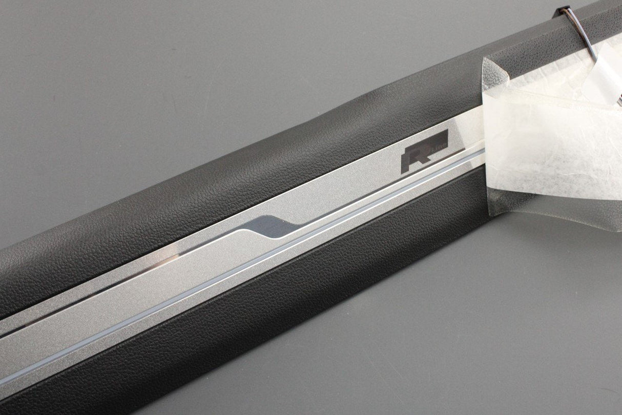 VW Tiguan R-line 16-on sill trim strip scuff plate (left) 5NA853369B ESN