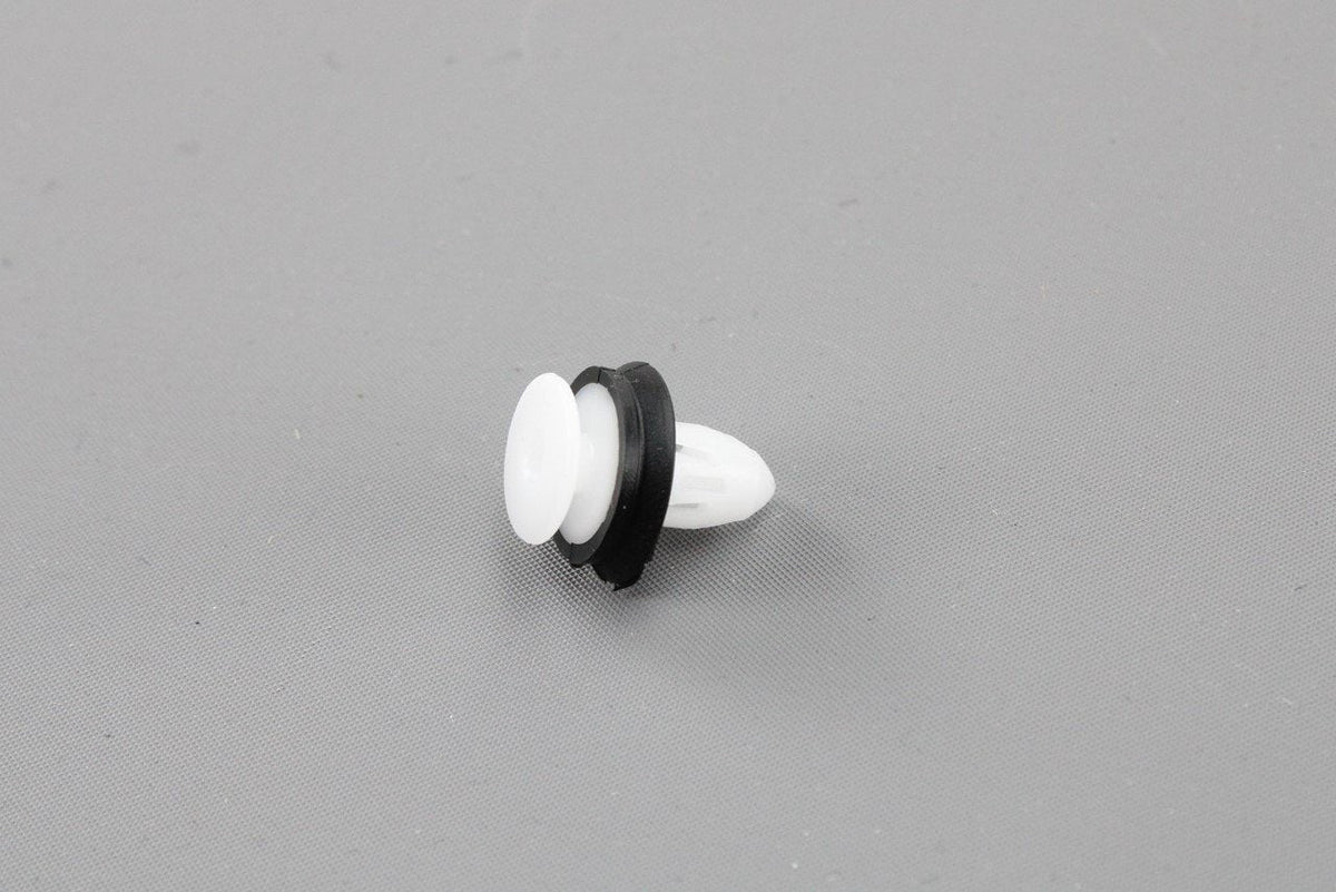 VW Crafter 2017-Onward Drivers seat backrest cover clip (x1) WHT008556, view 1