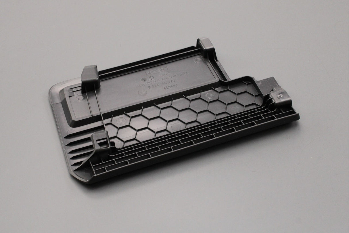 Skoda Karoq 18-on luggage compartment stowage box (right) 57A867146B 9B9