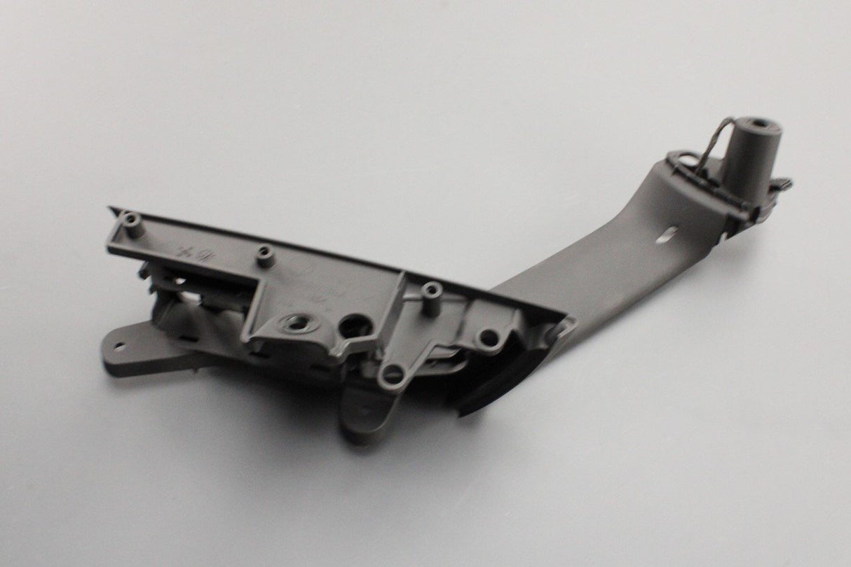 VW Passat B8 15-on RHD interior pull handle (front right) 3G2867180A 81U