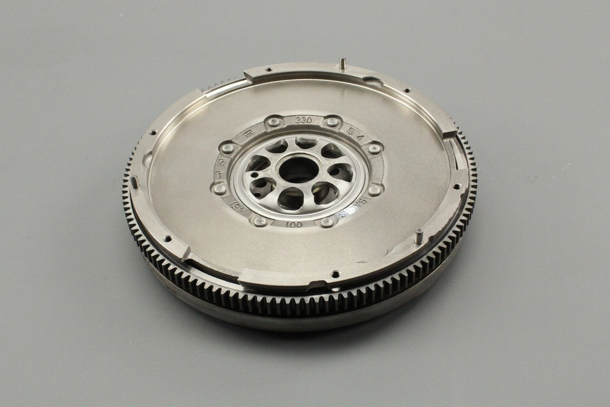 VW Polo GTI Audi S1 Skoda Octavia SEAT Ibiza 15-on flywheel 06K105266G, view 1
