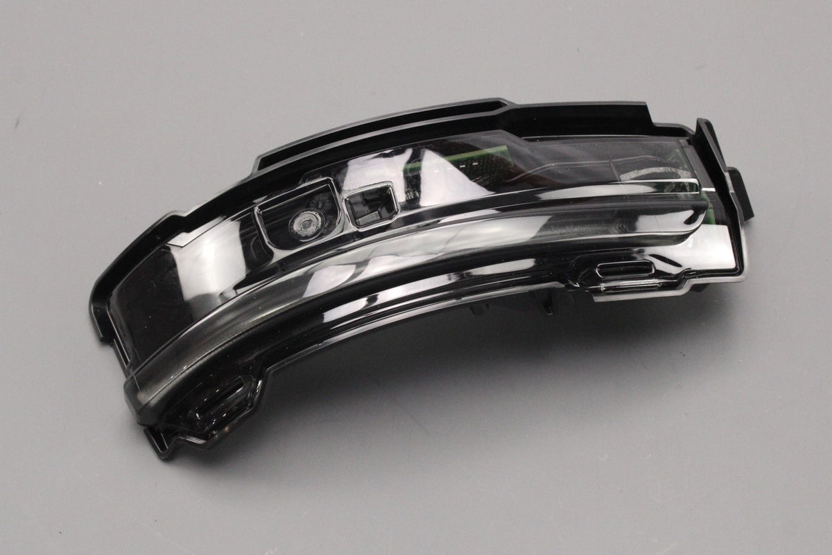 Range Rover Evoque 2019-on wing mirror indicator (right) LR114757, view 1