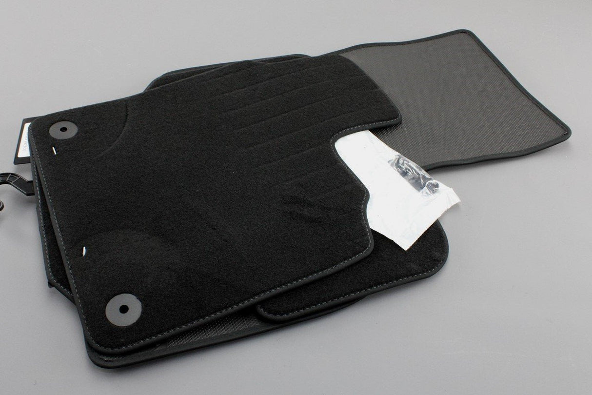 VW Passat B6 B7 09-15 front & rear carpet floor mats RHD 3C2061420HAMTN