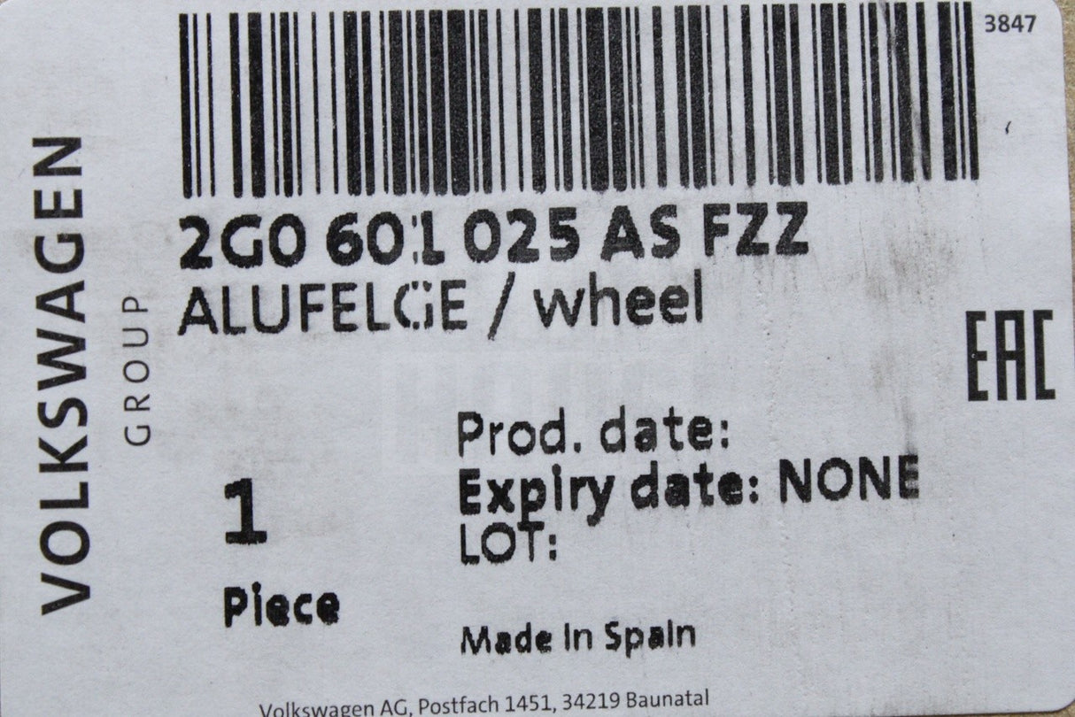 VW Polo 2018-on 15 inch Essex alloy wheel trim 2G0601025AS FZZ