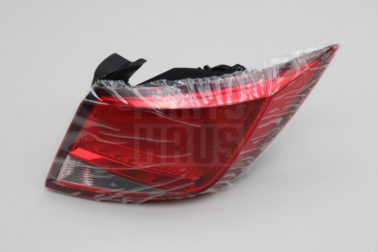 SEAT Leon Estate 2013-2020 rear outer tail light (right) 5F9945096