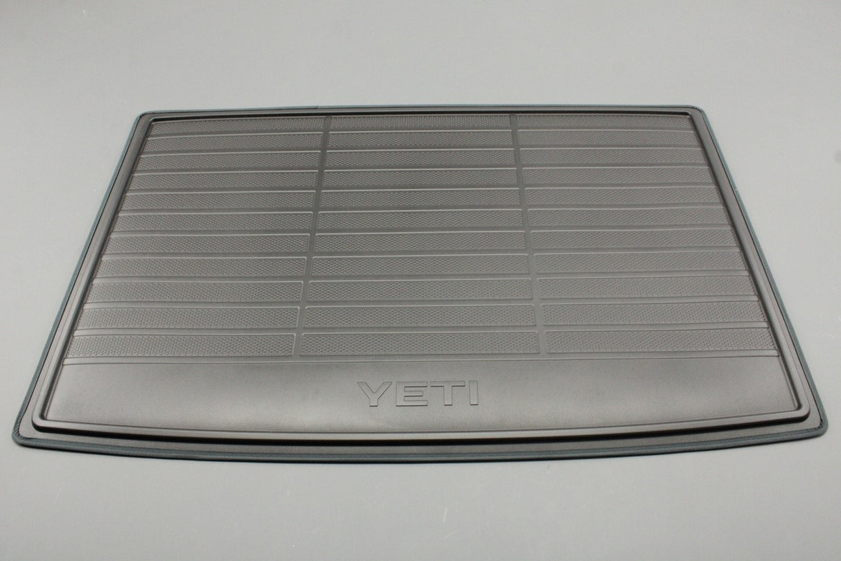 Skoda Yeti 5L 2010-2018 double sided boot liner 5L6061163A