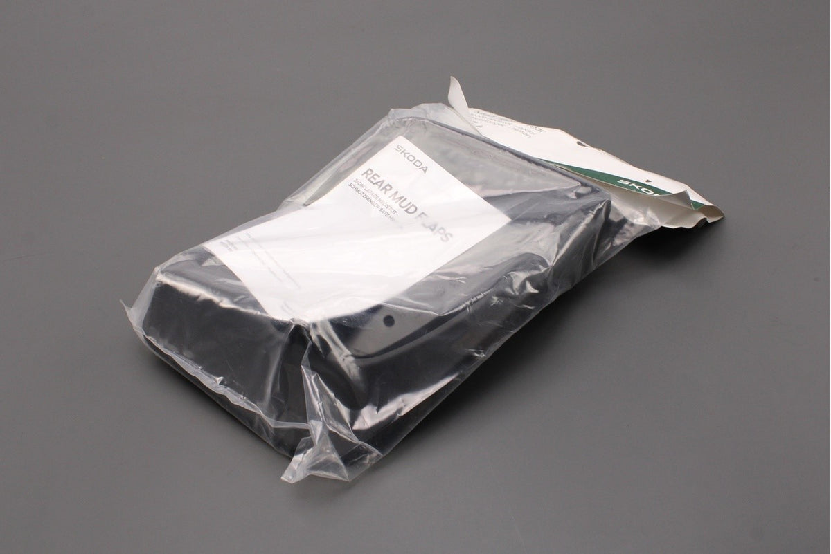 Skoda Superb Estate 2024-on mud flaps (rear) 3P0075101, view 1