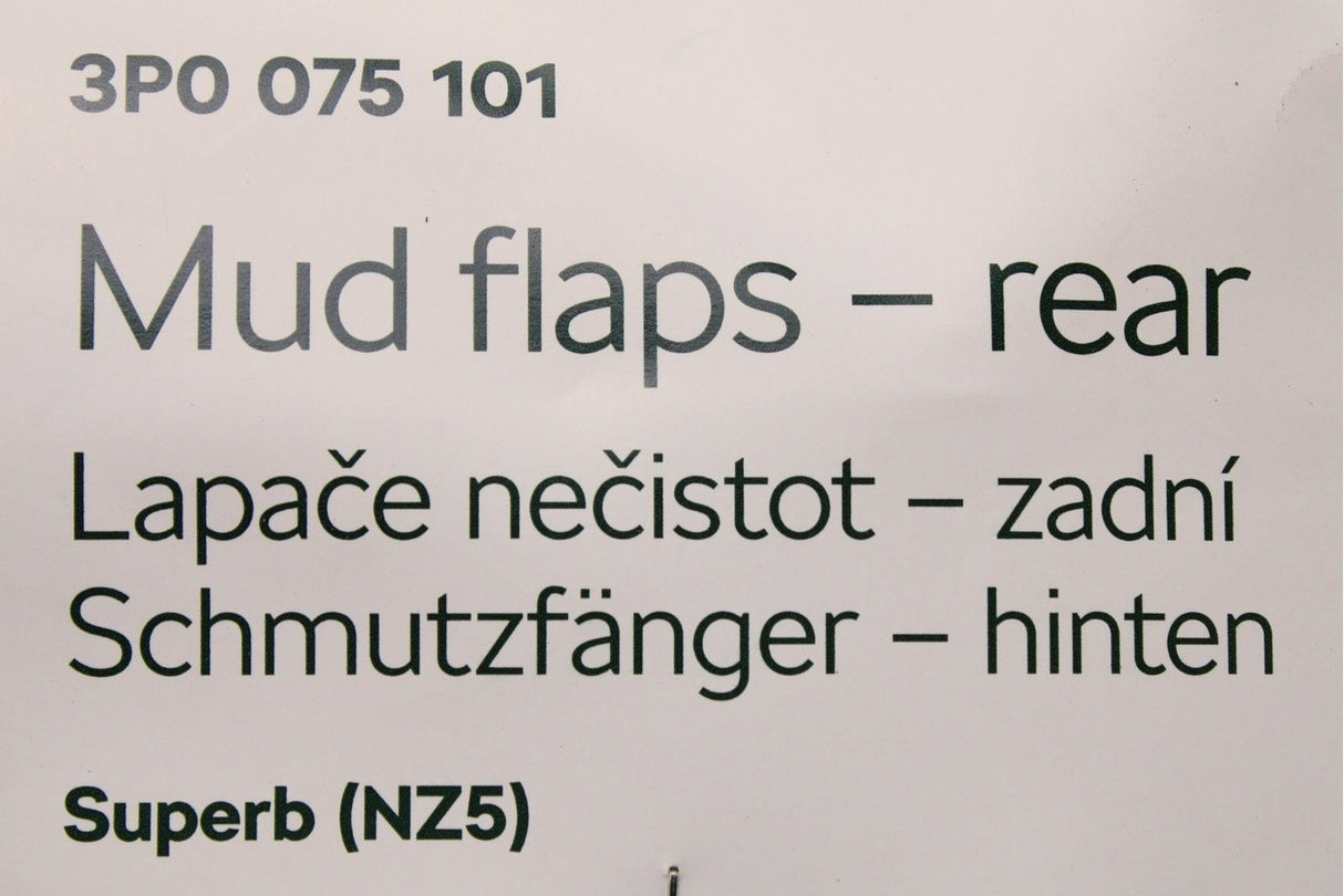 Skoda Superb Estate 2024-on mud flaps (rear) 3P0075101