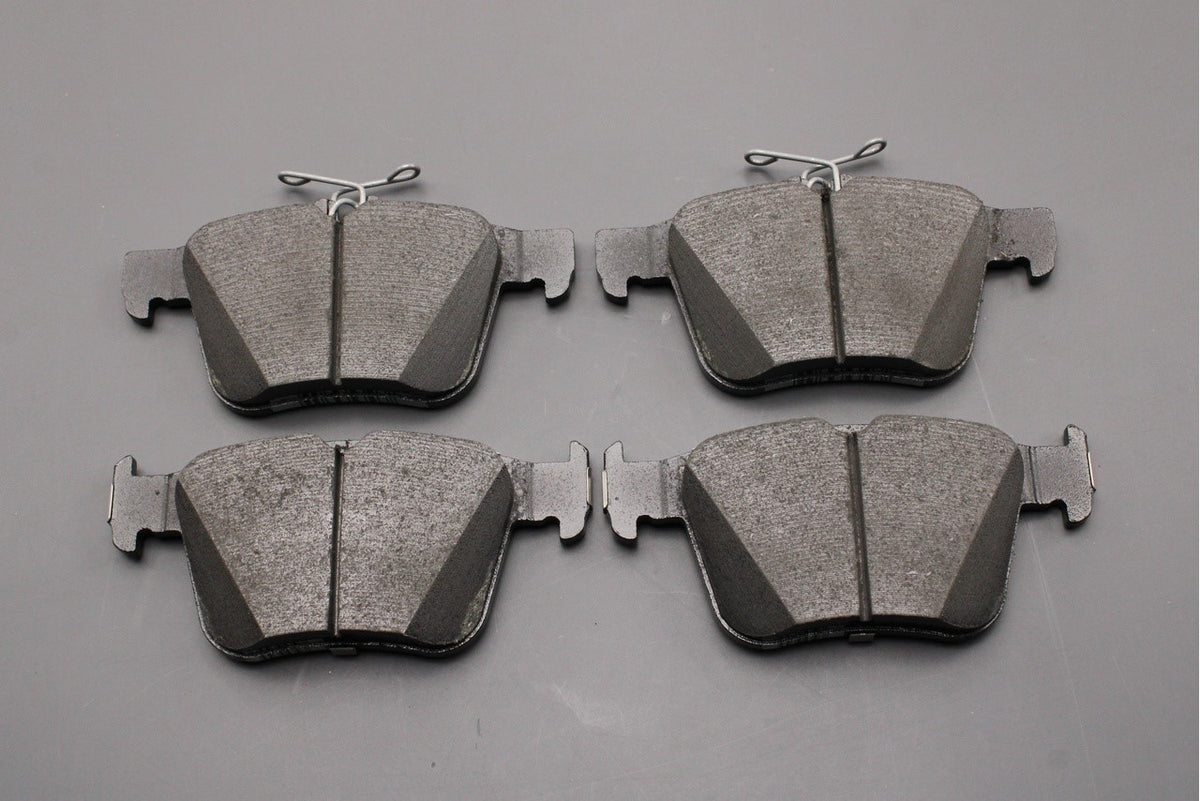 VW Golf R Audi S3 TTRS Skoda SEAT 2015-on brake pads (rear) 3Q0698451N, view 1