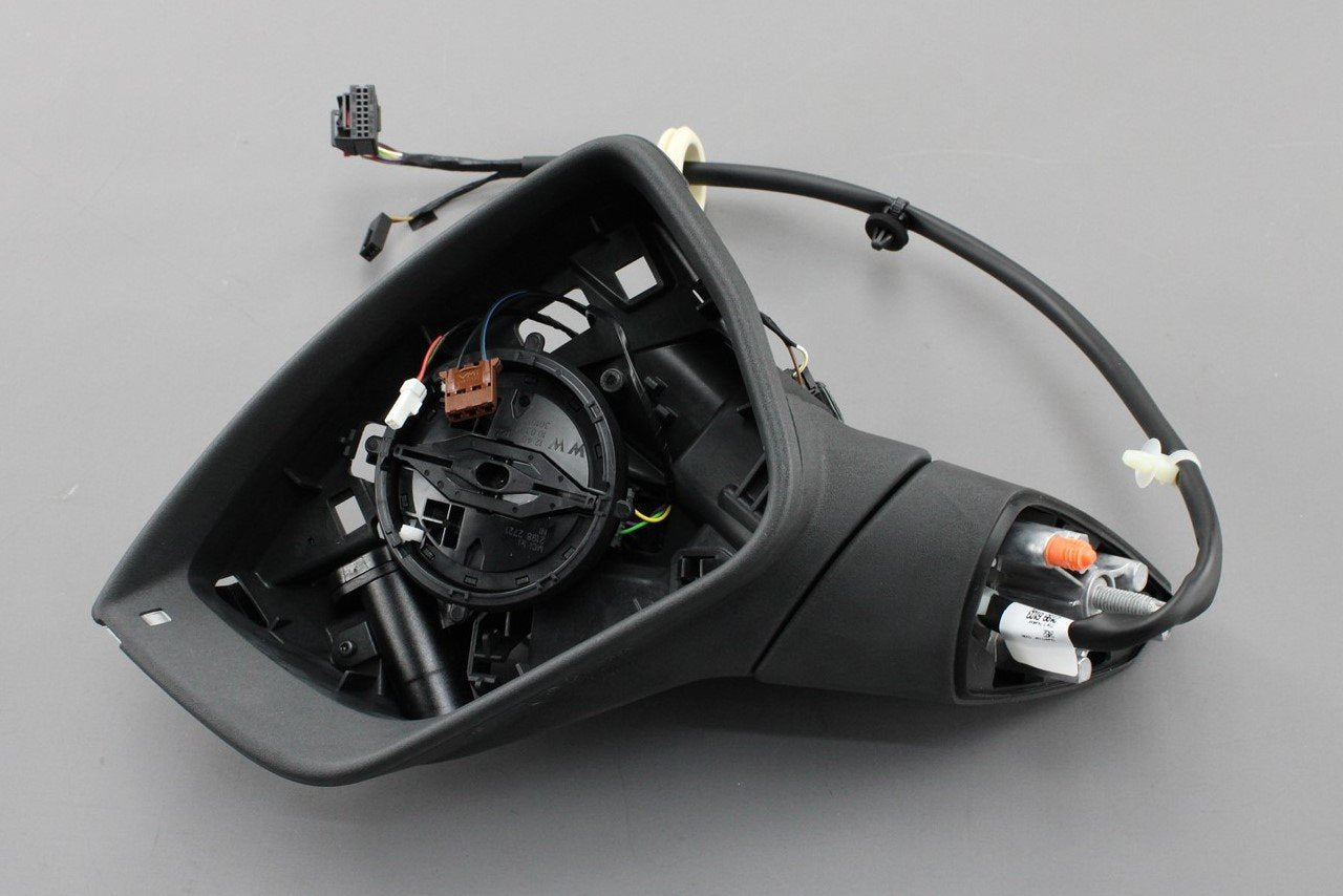 SEAT Ateca 2016-On wing mirror housing (left) RHD 577857507AA 9B9