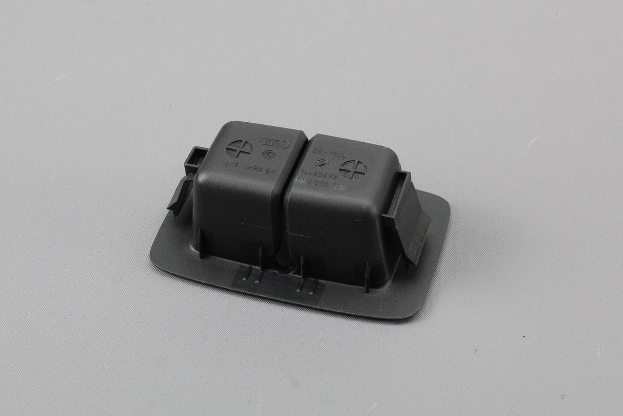 VW Audi Skoda SEAT Rear bench seat belt guide trim 8V0886747 DHW