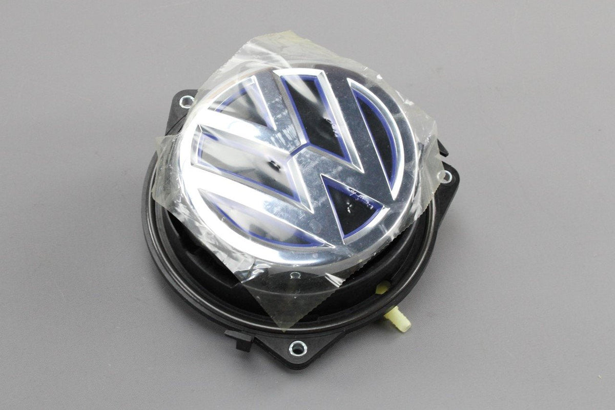 VW Golf GTE MK7 2013-16 e-Golf rear boot lid badge handle 5GE827469D AFM, view 1