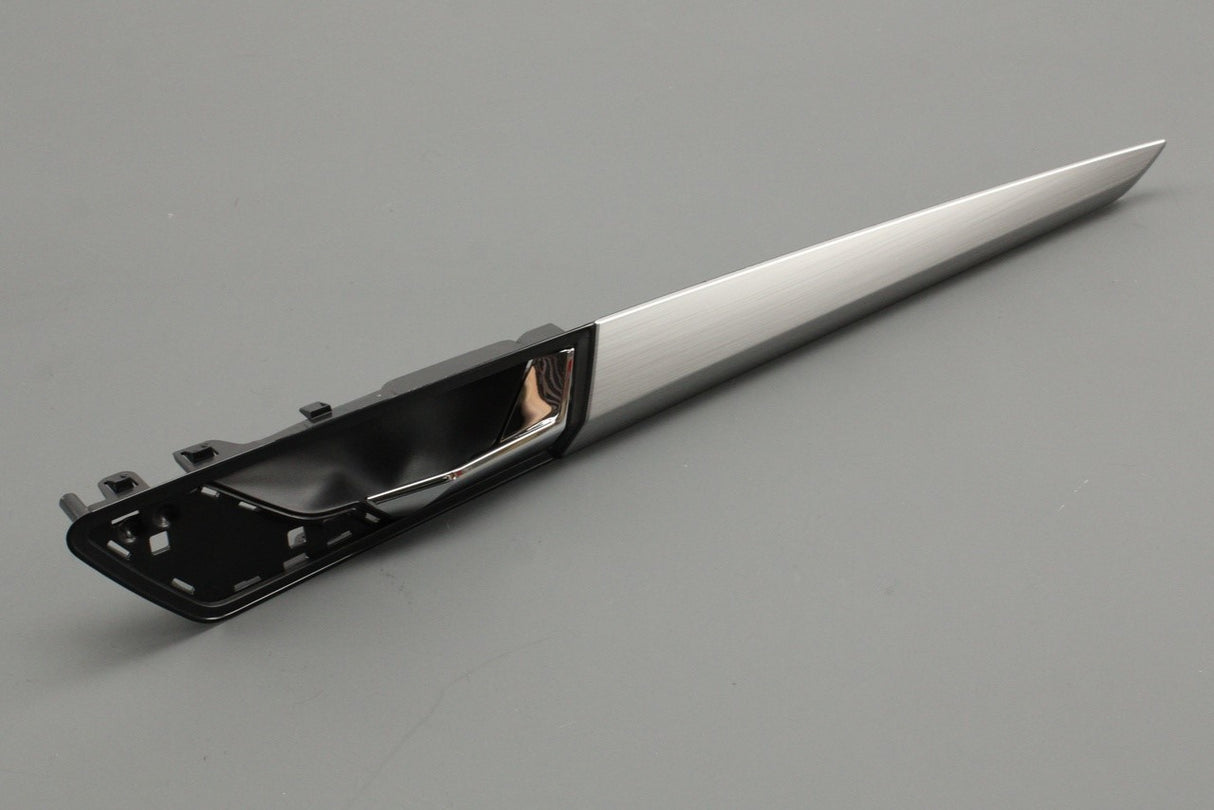 Skoda Karoq front interior door release handle (right) 57A837222A 2ZZ