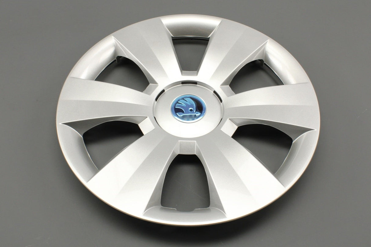 Skoda Fabia 2015-23 Rapid 13-22 15" wheel trim ring (x1) 6V0601147C Z31