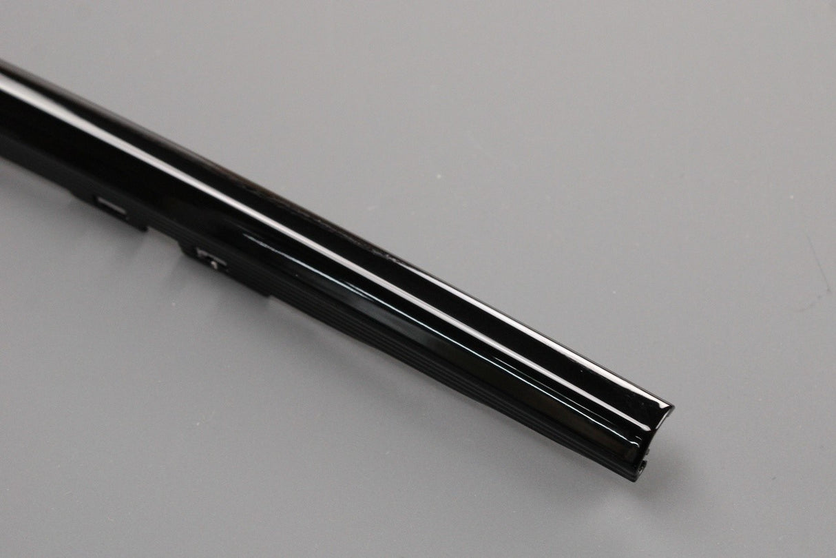 Audi A6 S6 C7 11-18 RS6 C7 13-18 roof moulding (left) 4G9853703G T94