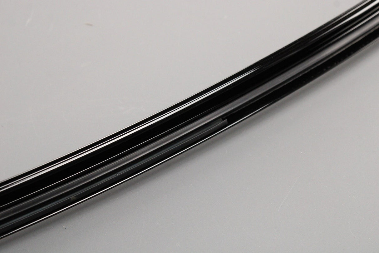 Audi A6 S6 C7 11-18 RS6 C7 13-18 roof moulding (left) 4G9853703G T94