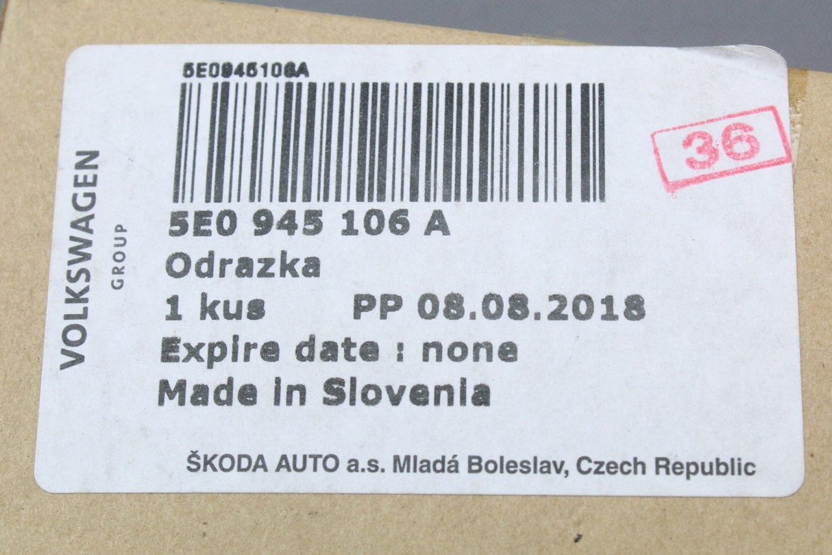 Skoda Octavia VRS 2013-20 Rear bumper reflector (right) 5E0945106B
