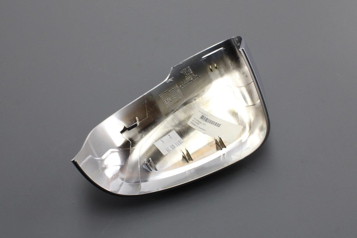 Volvo V40 R-design wing mirror cap (right) 31322277