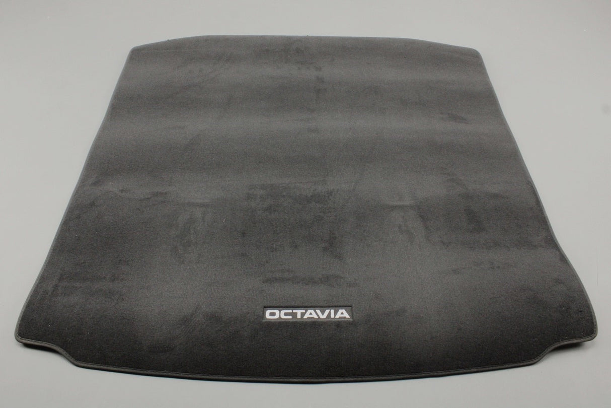 Skoda Octavia Saloon 5E 2014-2017 textile boot liner 5E5061163