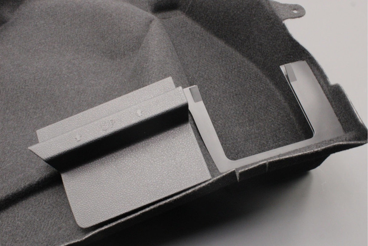 VW Golf MK7 MK7.5 boot luggage compartment trim (right) 5G6867428D CA9