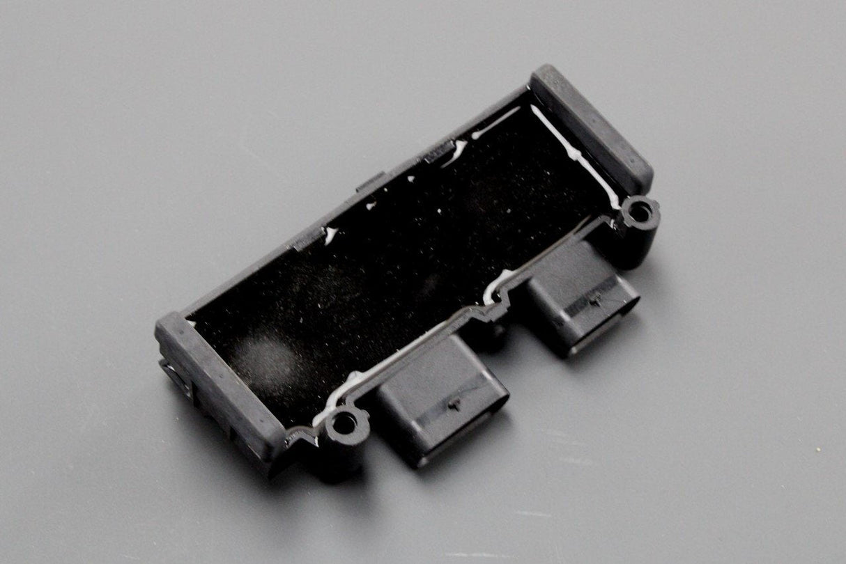 VW Passat Audi A4 A5 RS4 RS5 16-on boot opening control unit 3AA962243H