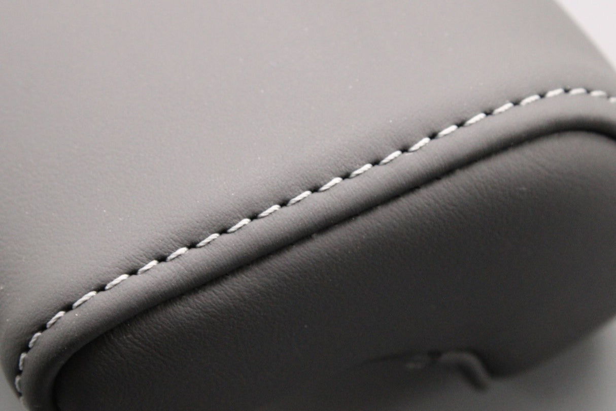 Audi Q7 2016-on rear seats leather headrest (centre) 4M0883905M THA